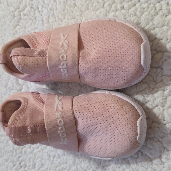 REEBOK GIRLS SNEAKERS - Picture 1 of 7